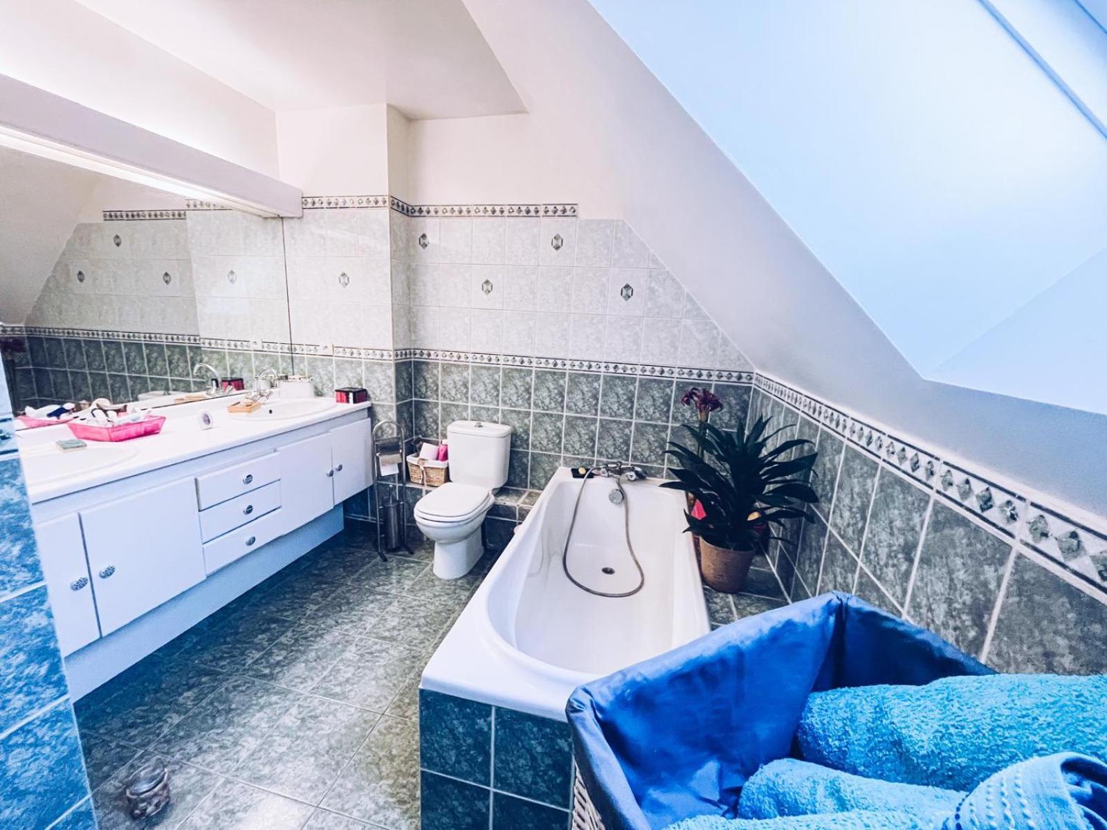 Claude Et Martine Apartment Villeparisis Luaran gambar
